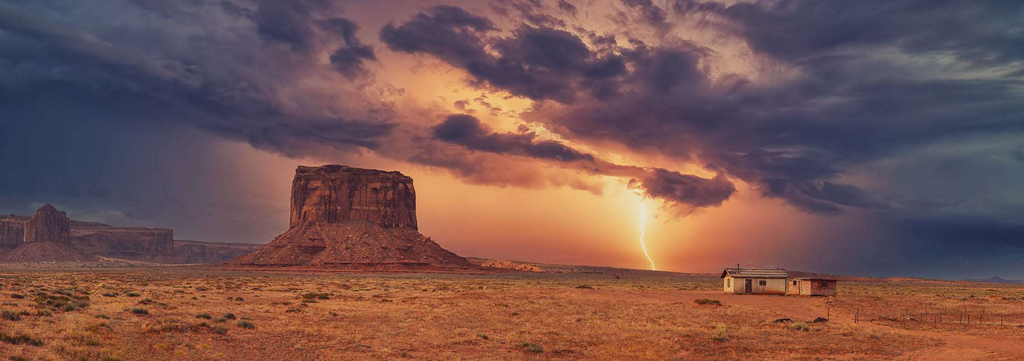 Thunderstrike: Navajo's Monument Storm - Stephen Milner