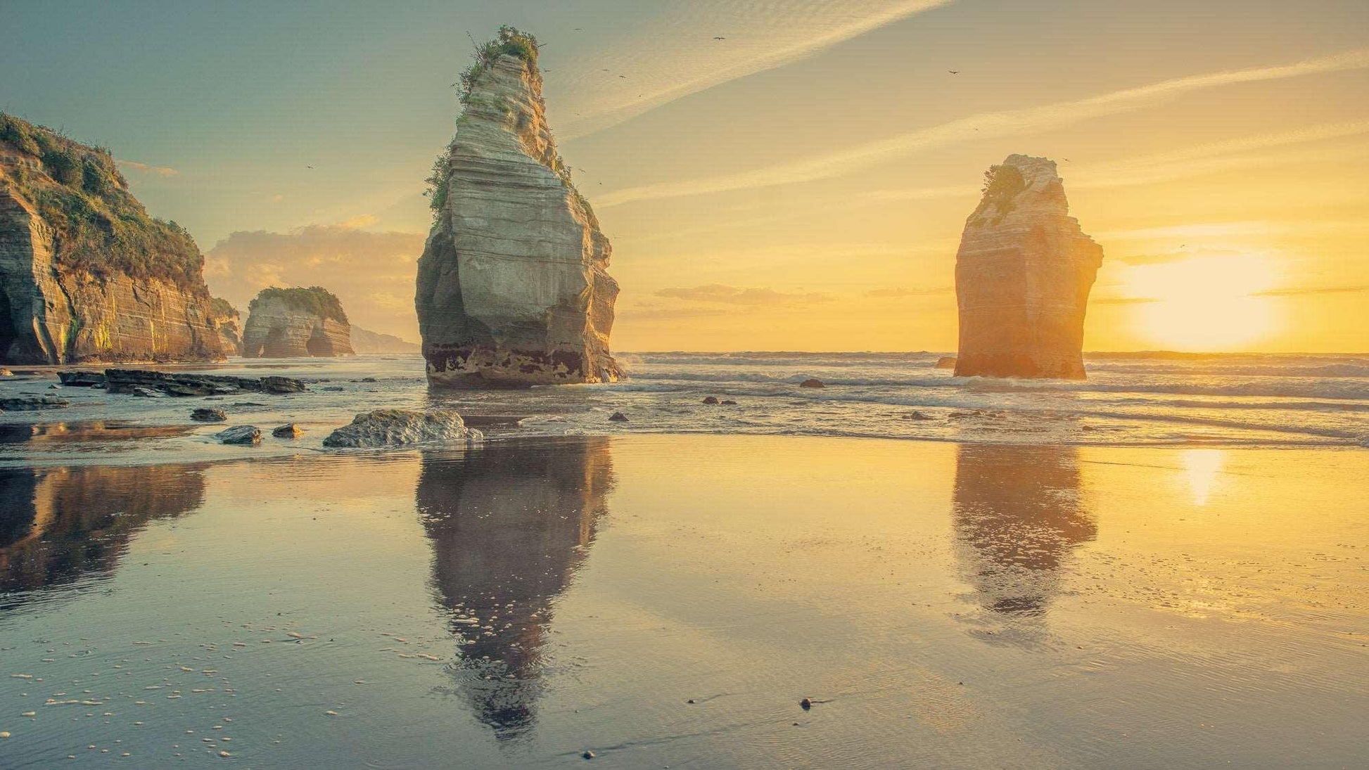 Elephant Rock - The Three Sisters - by Award Winning New Zealand Landscape Photographer Stephen Milner